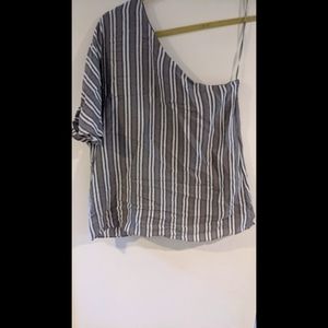 NWT Vici Grey Ivory Pinstripe Linen One Shoulder Short Flutter Sleeve Top - M